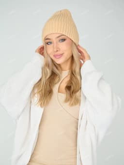 Шапка тыковка крупная вязка — Кремово-белый